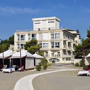 **** Hotel Petit Palais Italien