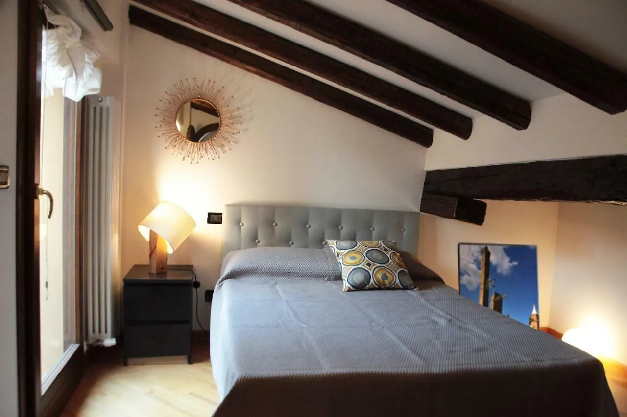 Panzió Yawhome B&B Bologna